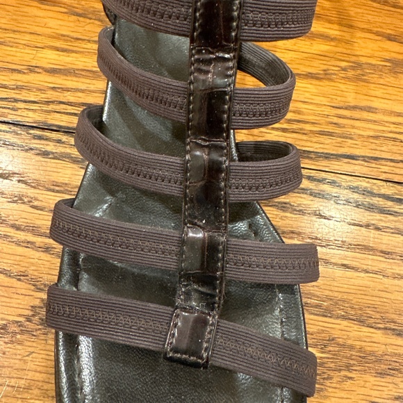 AMALFI BY RANGONI WOMENS BROWN SANDALS WITH 1 1/2 INCH BLOCK HEEL - Picture 5 of 8